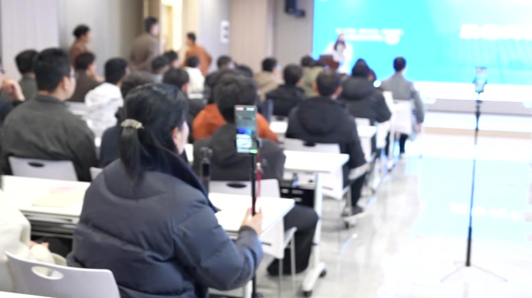 浙江省2025年新增数字技能人才16.36万人，AI工程师社会化评价全面推开